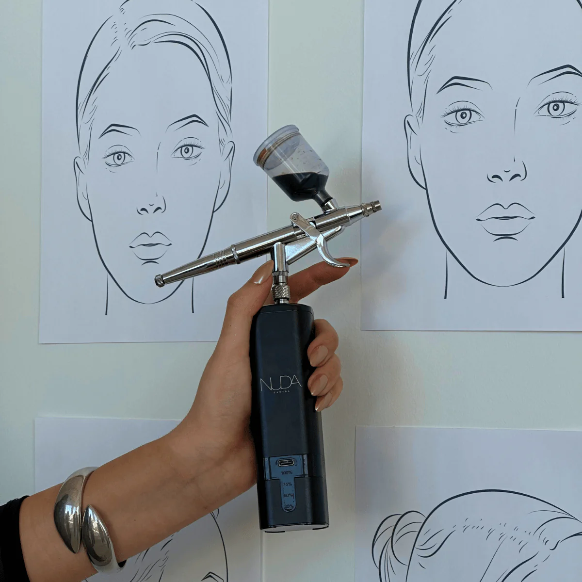 Contouring Airbrush Applicator - Image 7